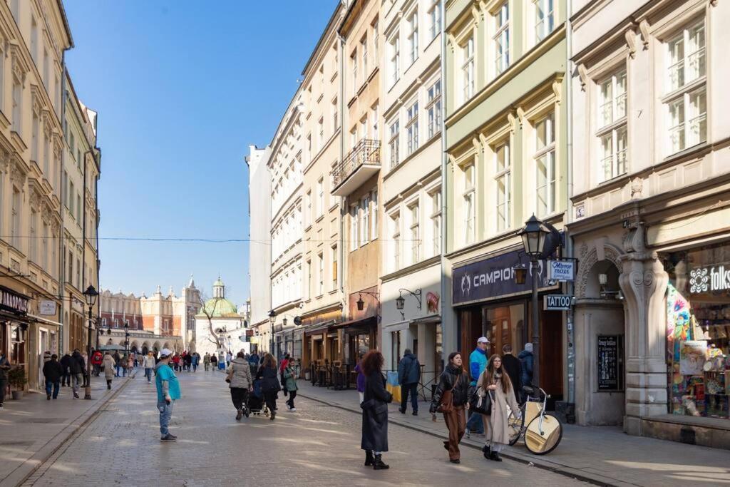 Royal Route Apartment Fully Equipped Cracovia Esterno foto
