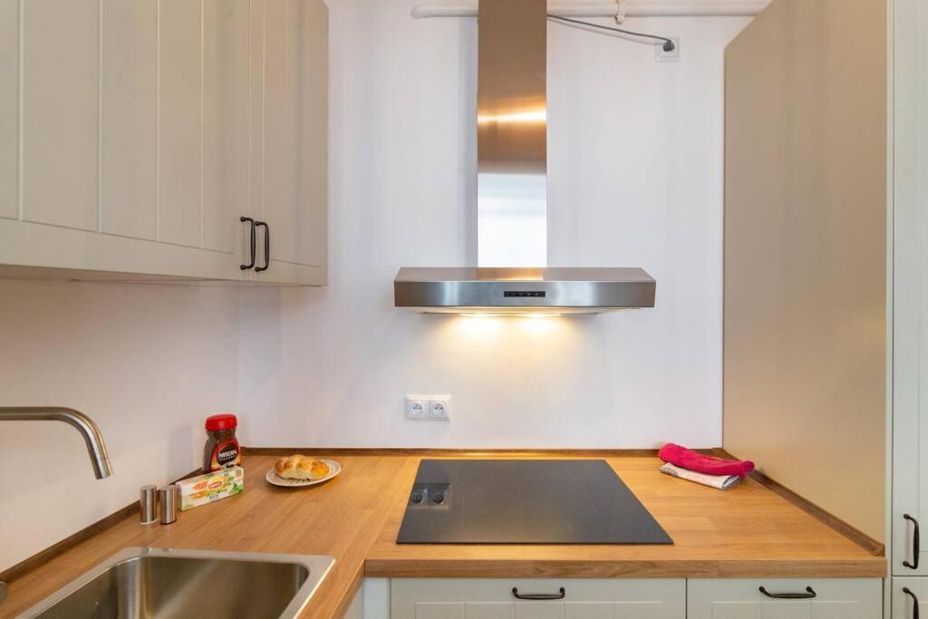 Royal Route Apartment Fully Equipped Cracovia Esterno foto